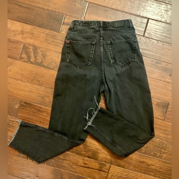 BDG Urban Outfitters Mom High Rise Black Jeans With Lace Detailing Size 26 - Picture 2 of 7